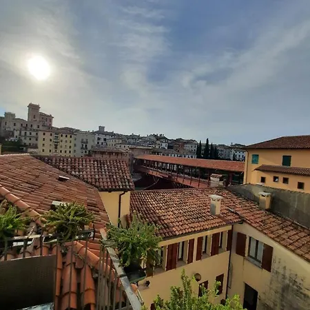 Ponte Vecchio Διαμέρισμα Μπασάνο Ντελ Γκράπα
